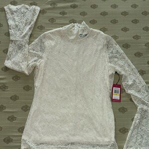 Long sleeve lace top